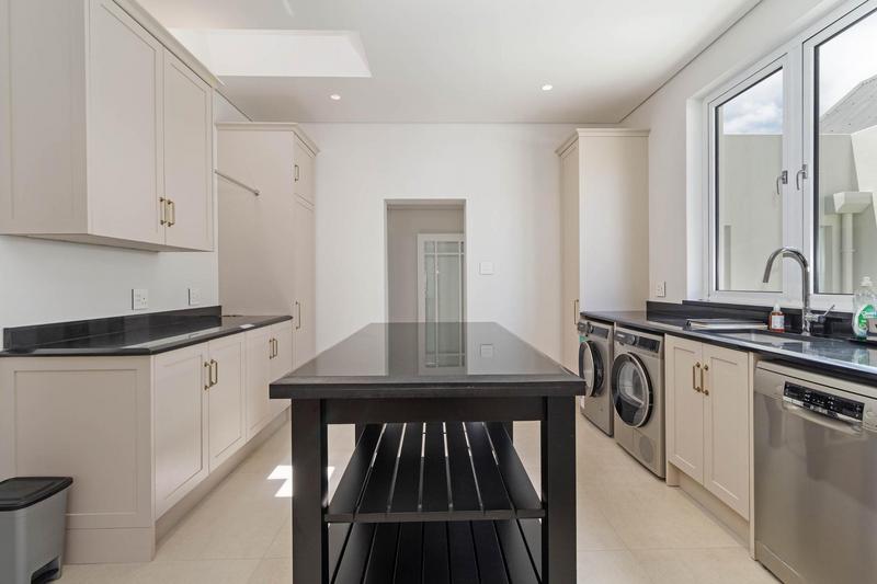 To Let 5 Bedroom Property for Rent in Steenberg Estate Western Cape